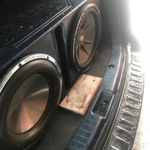 Amp speakers radio